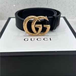 Like new Gucci belt size 100